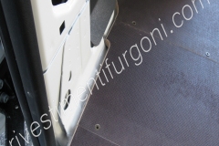 Allestimento furgoni pianali e rivestimenti per furgoni come Fiat Ducato, Peugeot Boxer, Citroën Jumper, Mercedes Sprinter, Volkswagen Crafter, Renault Master, Iveco Daily, Nissan NV400, Opel Movano e Ford Transit.