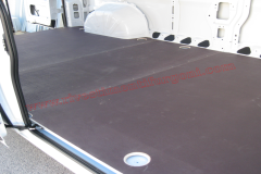 Allestimento furgoni pianali e rivestimenti per furgoni come Fiat Ducato, Peugeot Boxer, Citroën Jumper, Mercedes Sprinter, Volkswagen Crafter, Renault Master, Iveco Daily, Nissan NV400, Opel Movano e Ford Transit.