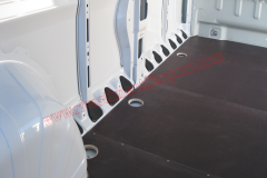 Allestimento furgoni pianali e rivestimenti per furgoni come Fiat Ducato, Peugeot Boxer, Citroën Jumper, Mercedes Sprinter, Volkswagen Crafter, Renault Master, Iveco Daily, Nissan NV400, Opel Movano e Ford Transit.