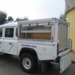 Allestimento veicoli commerciali realizzato su Renault Master con organizzazione attrezzature da lavoro per trasporto sicuro delle attrezzature
