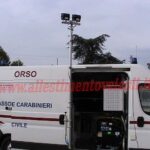 Kit di allestimento per furgoni realizzato su Peugeot Partner con sistema di stoccaggio utensili per organizzare utensili da lavoro